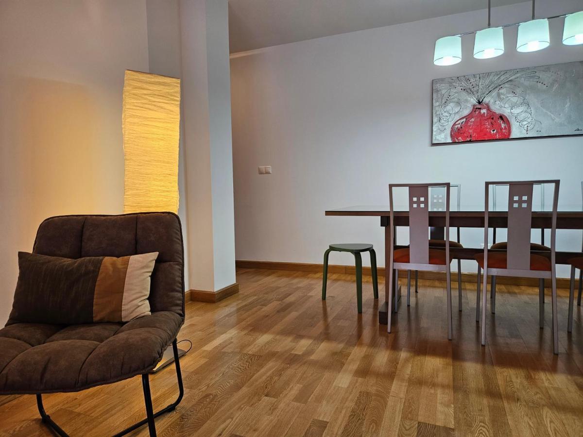 13B01 Apartamento Con Terraza Y Garaje Рібадеселья Екстер'єр фото