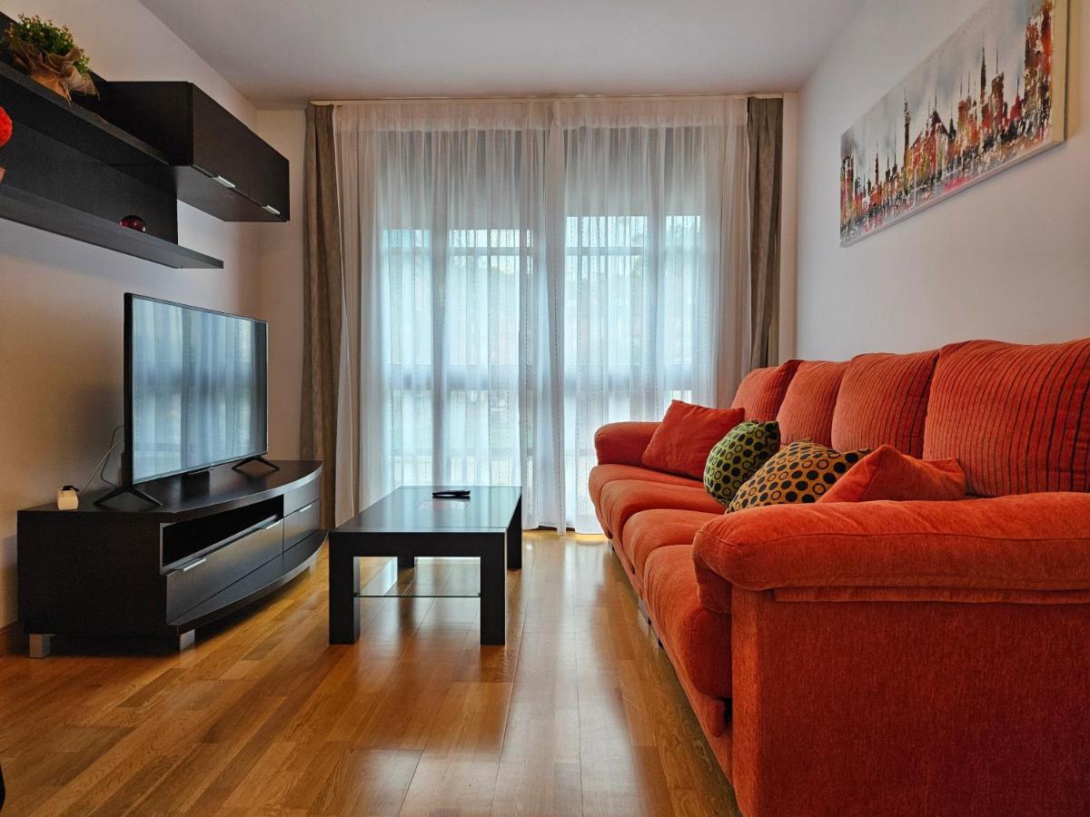 13B01 Apartamento Con Terraza Y Garaje Рібадеселья Екстер'єр фото
